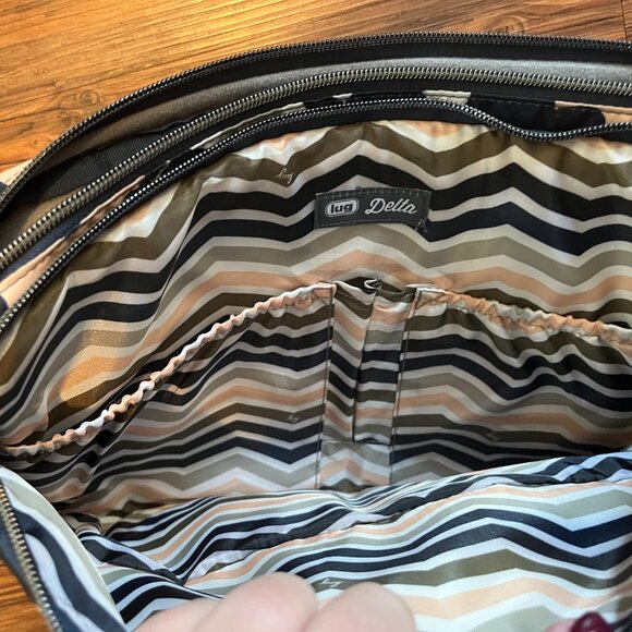 Lug bags Delta 17" Laptop Case - Picture 2 of 4